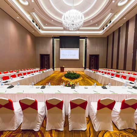 Garden City Hotel Phnom Penh Exterior photo