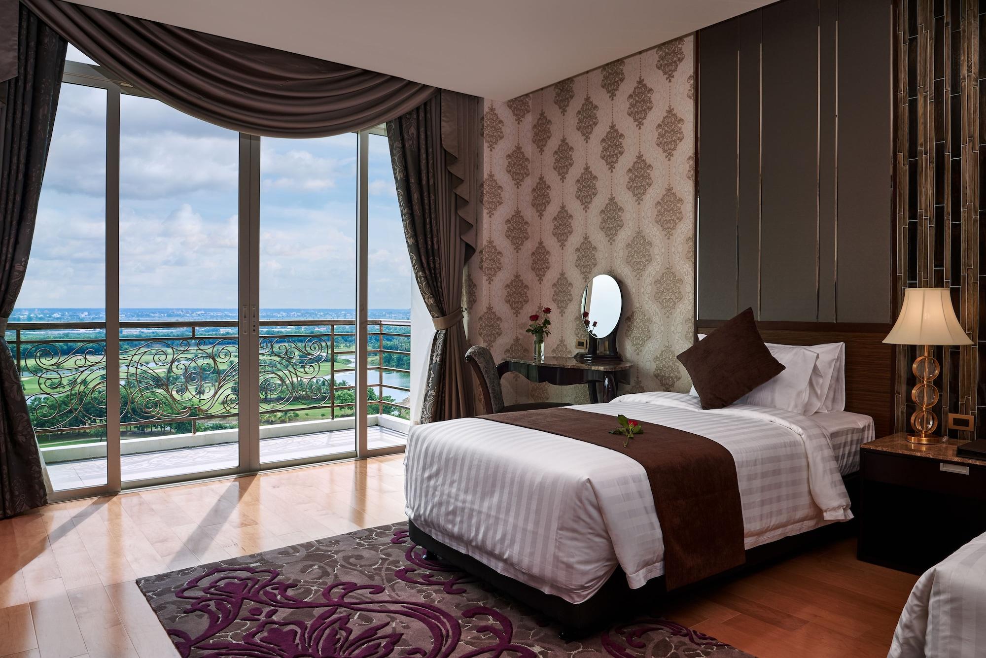 Garden City Hotel Phnom Penh Exterior photo