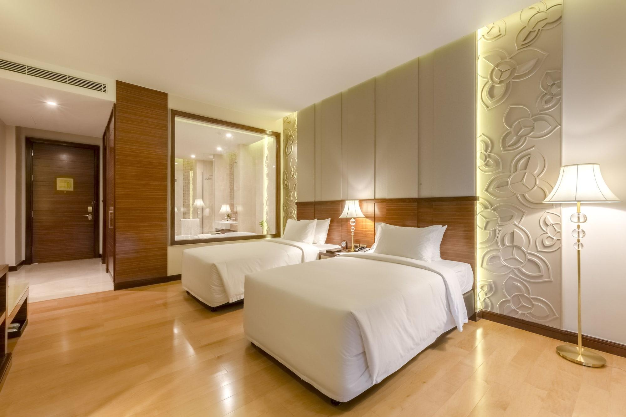 Garden City Hotel Phnom Penh Exterior photo