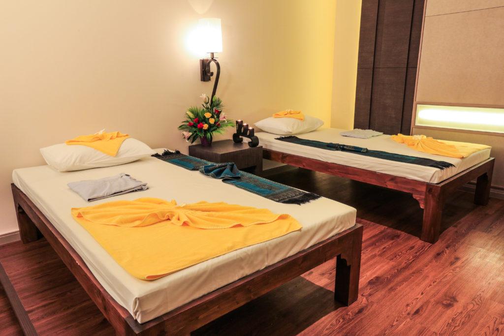 Garden City Hotel Phnom Penh Exterior photo