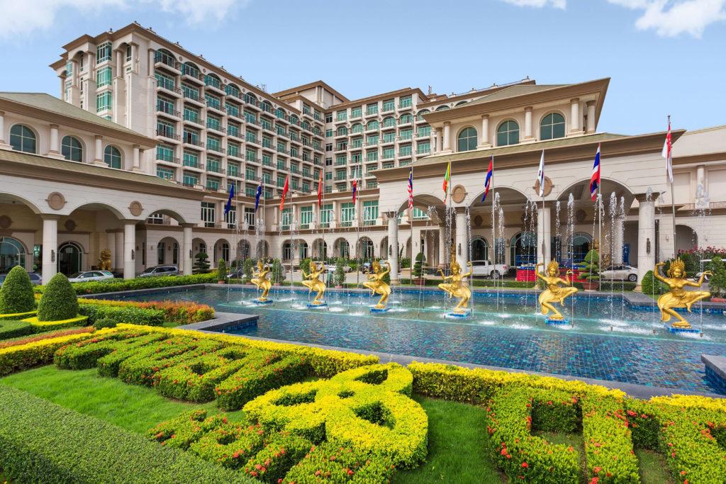 Garden City Hotel Phnom Penh Exterior photo