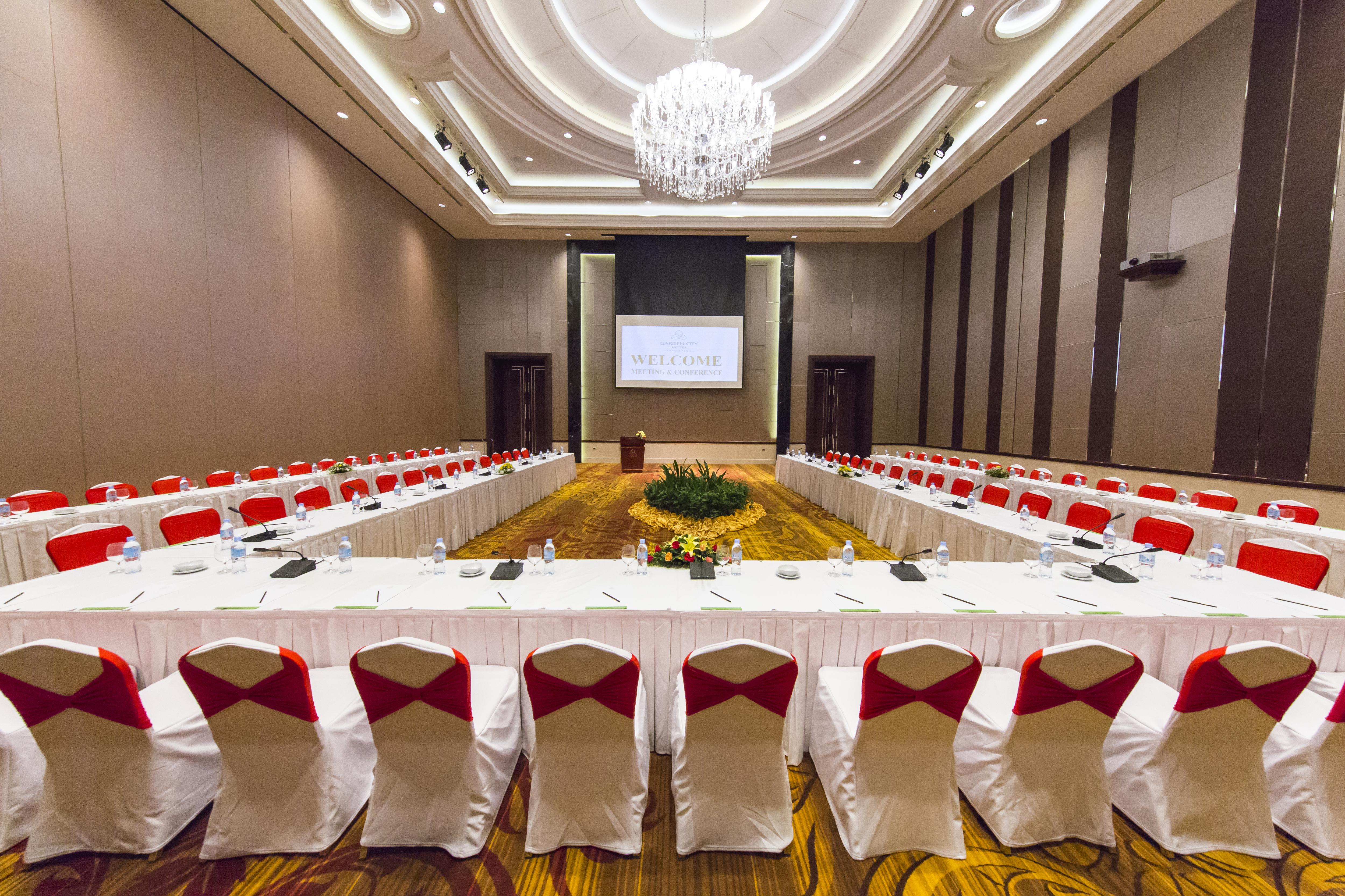 Garden City Hotel Phnom Penh Exterior photo