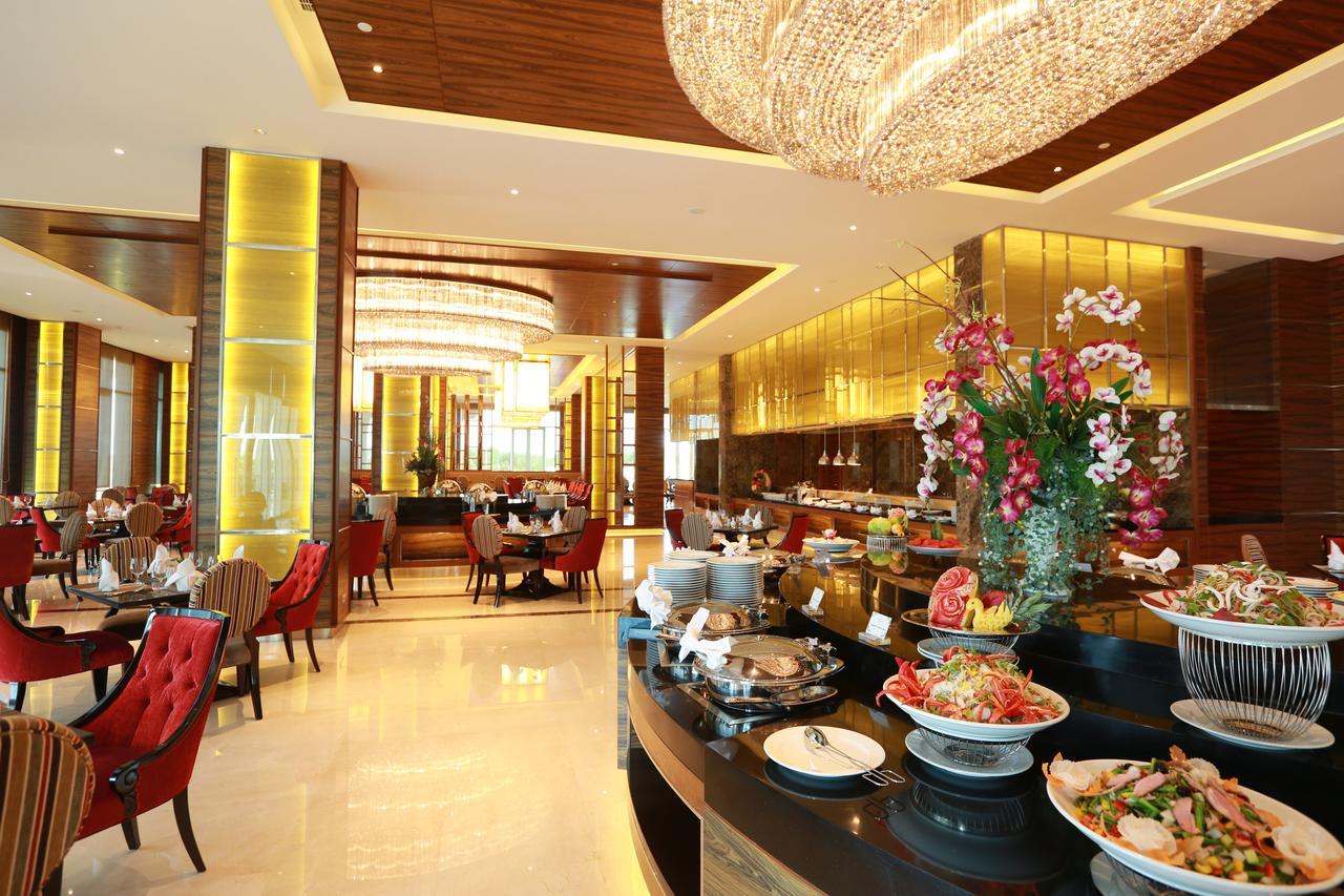 Garden City Hotel Phnom Penh Exterior photo