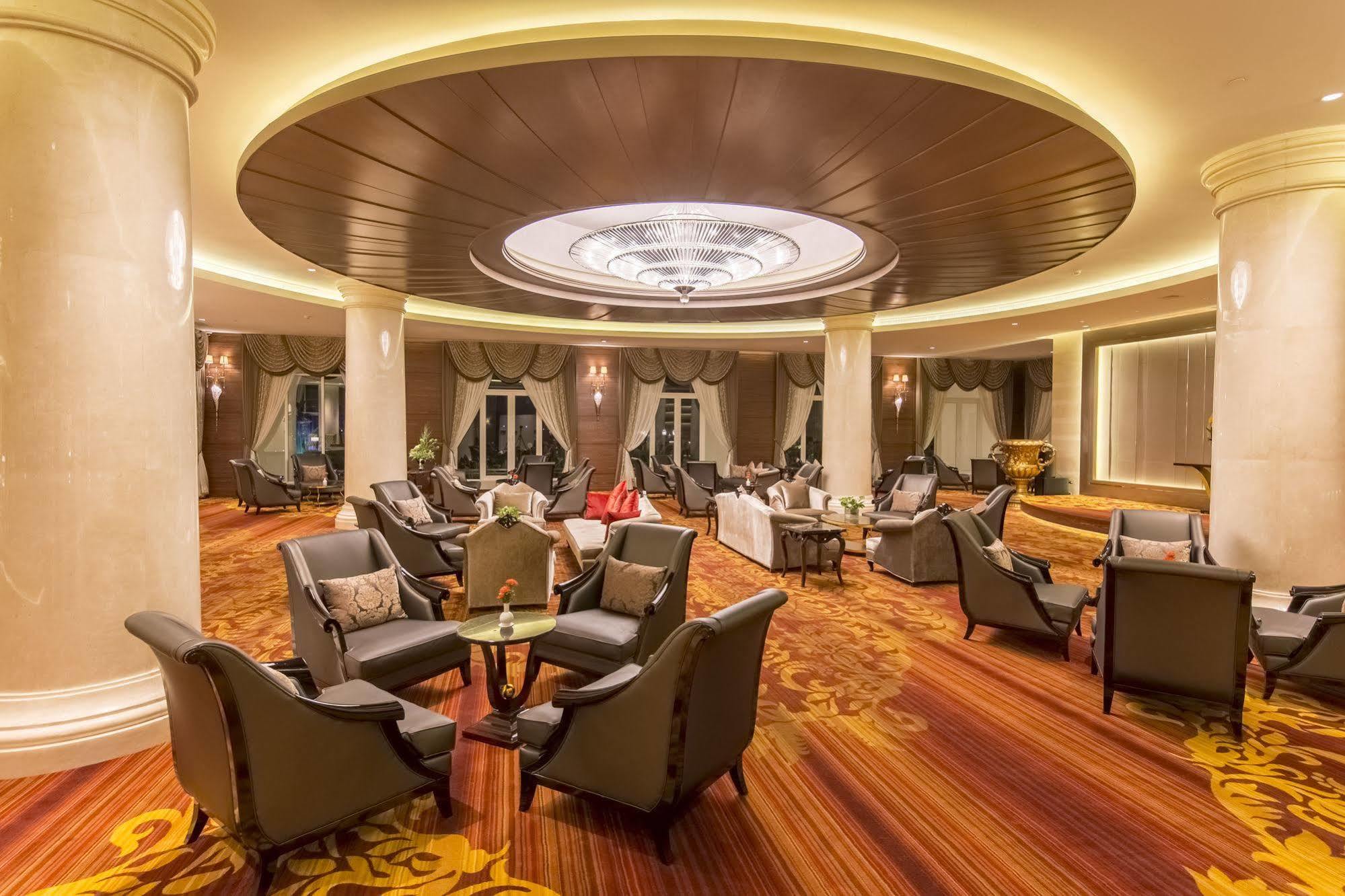 Garden City Hotel Phnom Penh Exterior photo